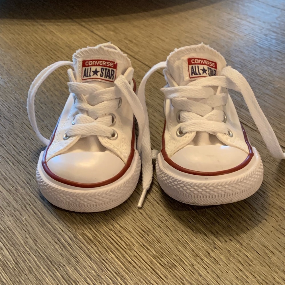 Converse size 5